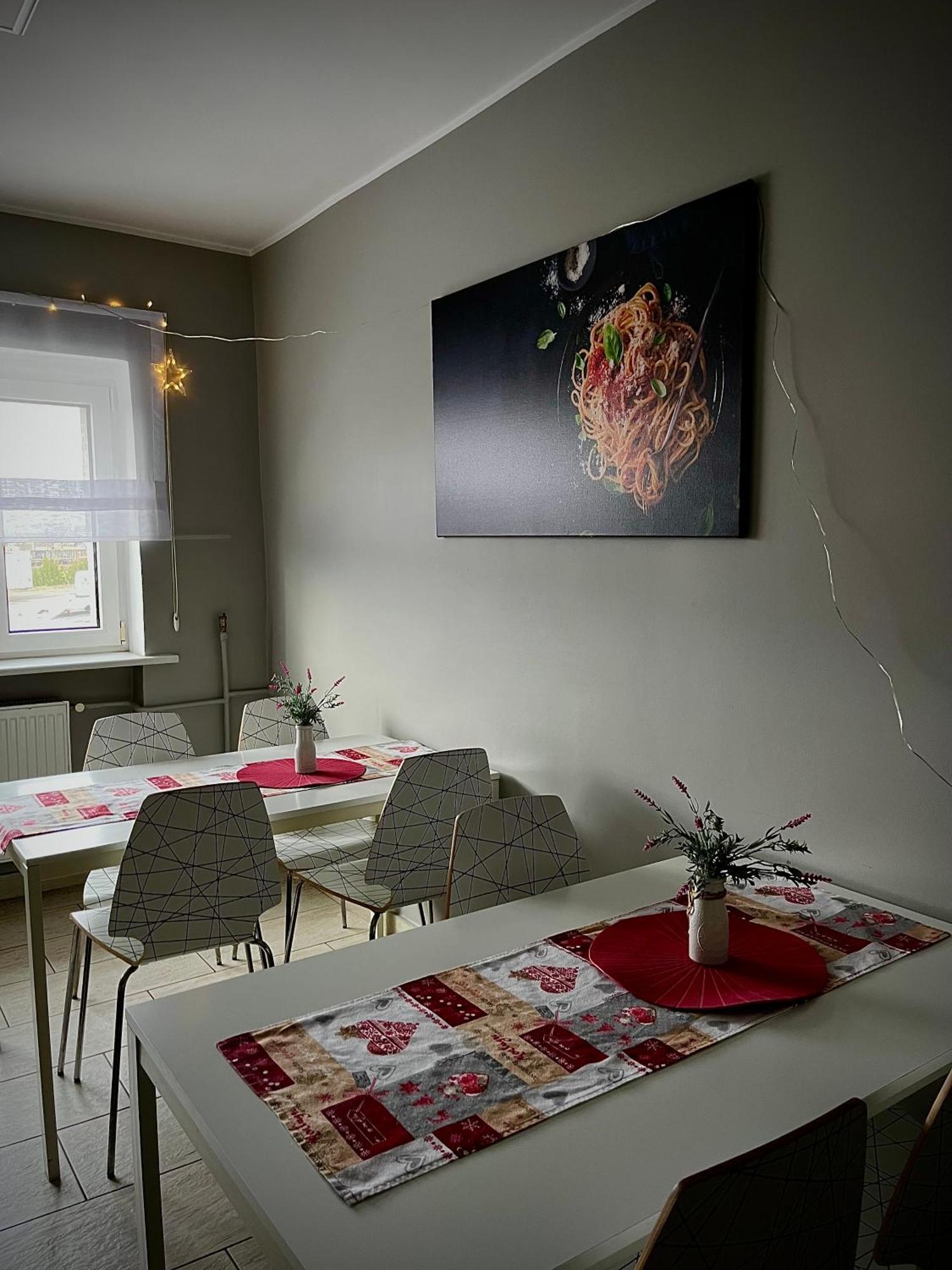 Hostel Azymut Września المظهر الخارجي الصورة