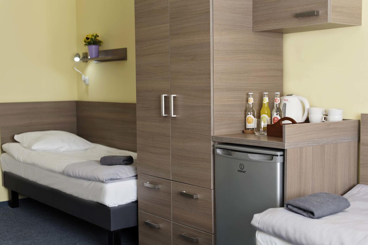 Hostel Azymut Września المظهر الخارجي الصورة