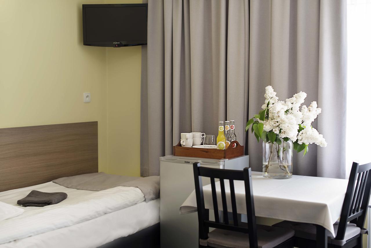Hostel Azymut Września المظهر الخارجي الصورة