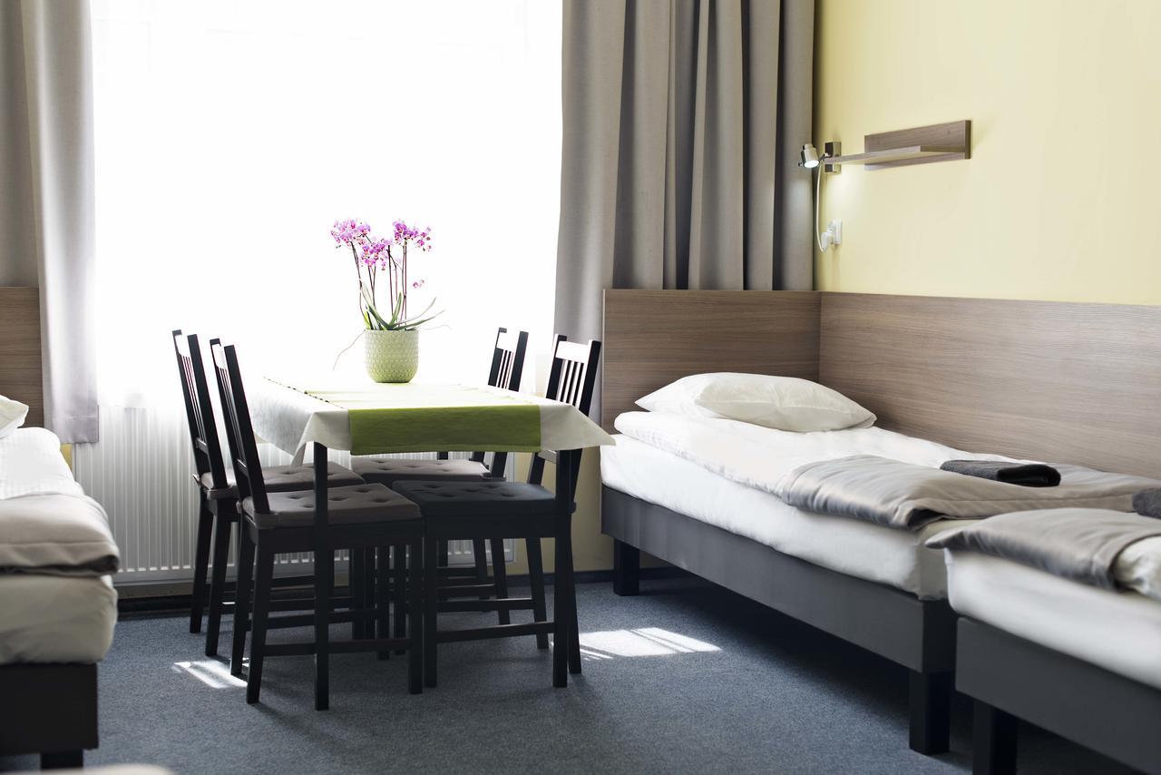 Hostel Azymut Września المظهر الخارجي الصورة